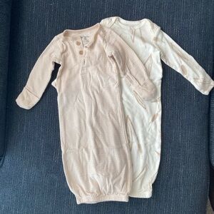 Carters set of 2 sleepgowns